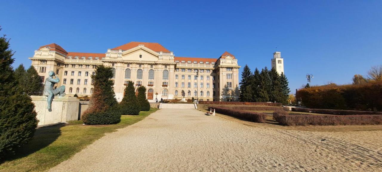 City Life Apartment Debrecen Kültér fotó